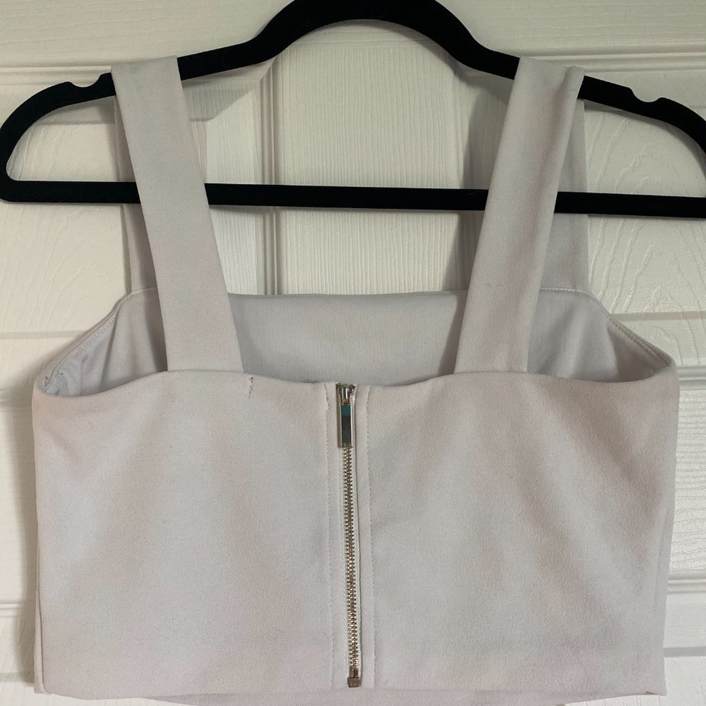 Dynamite Cropped Tank - Picture 3 of 4